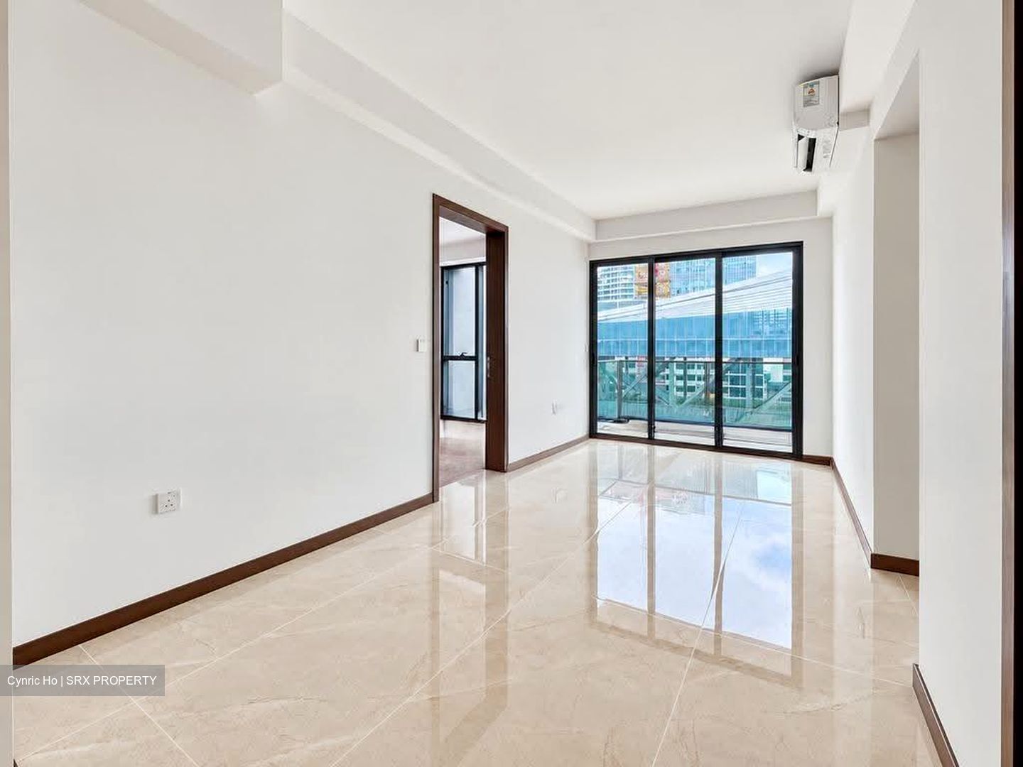 Slim Barracks Rise (D5), Condominium #634922641